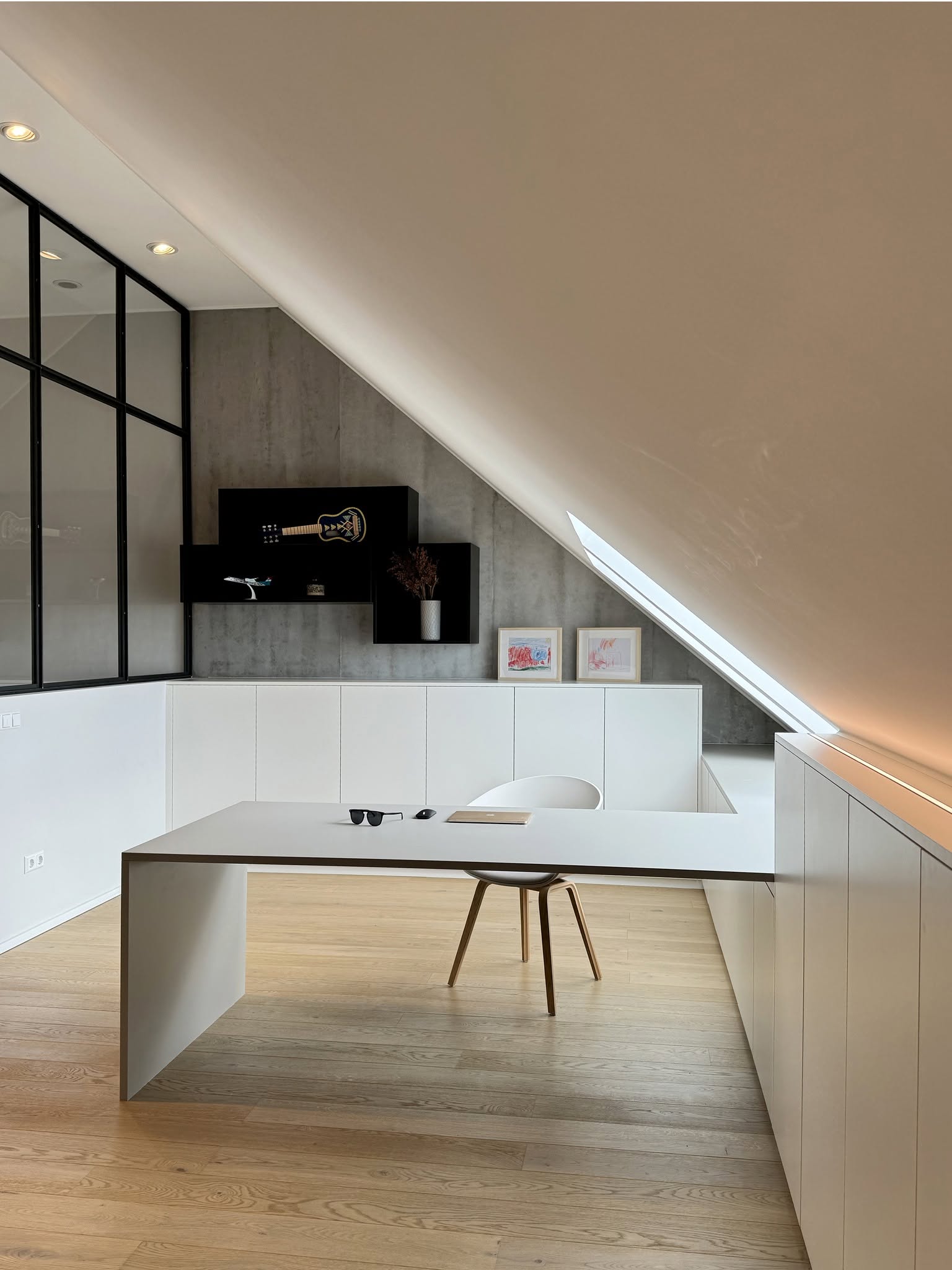 Bureau loft · BetonWall · 04