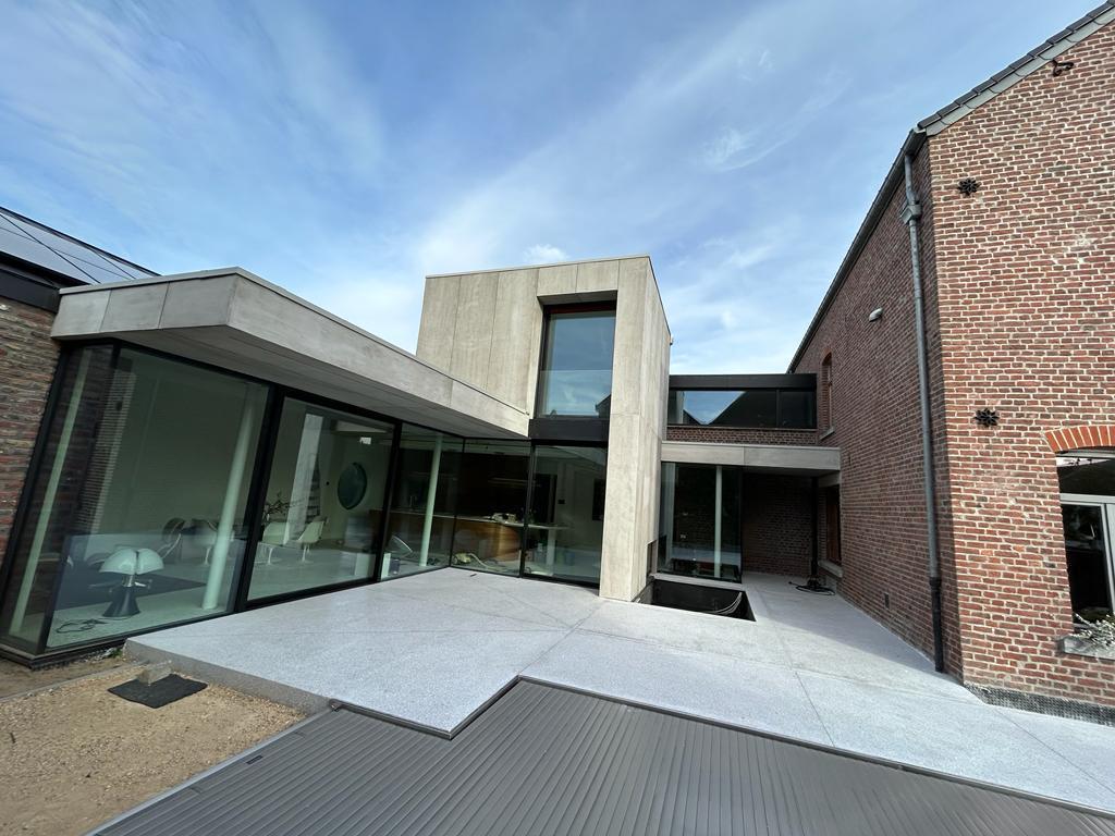 Façade & extension · BetonWall · 04